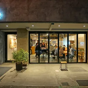  Hostal Imano